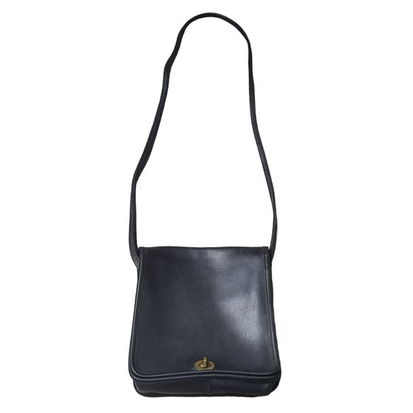 Vintage Coach black leather crossbody bag USA - Picture 2 of 16